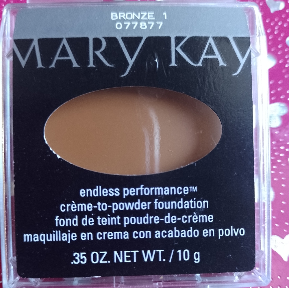 Endless performance / maquillaje en crema con acabo en polvo